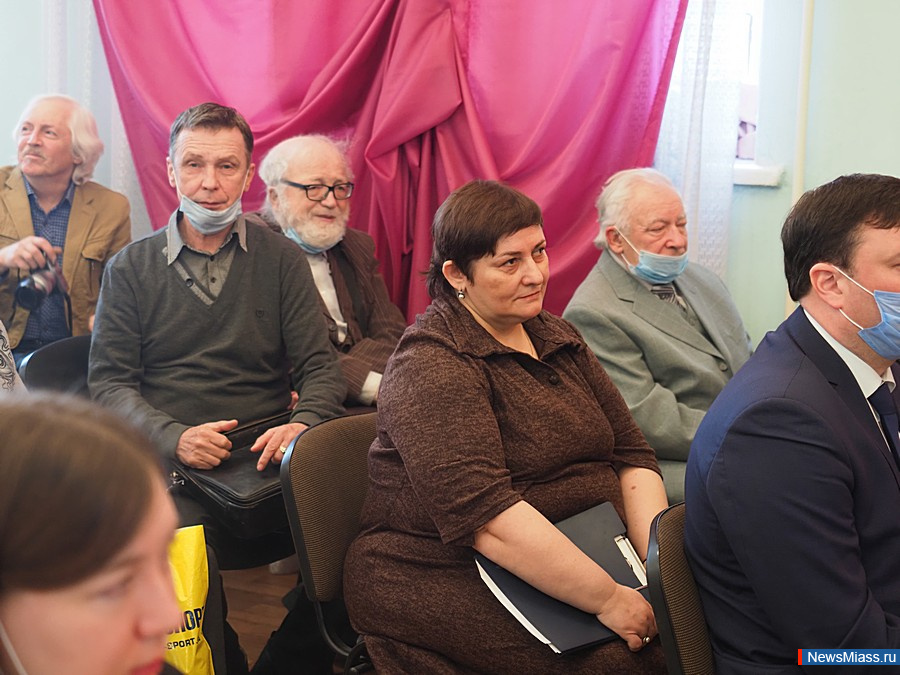      " ".        90-    ""