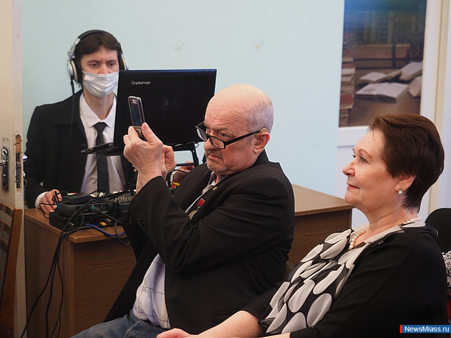      " ".        90-    ""