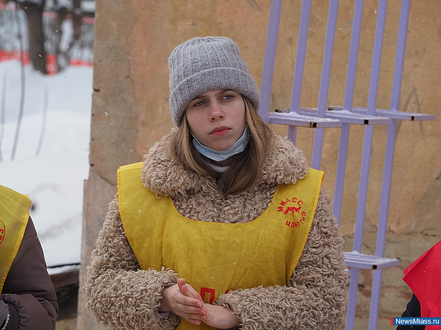         .   ""              "  - 2021"