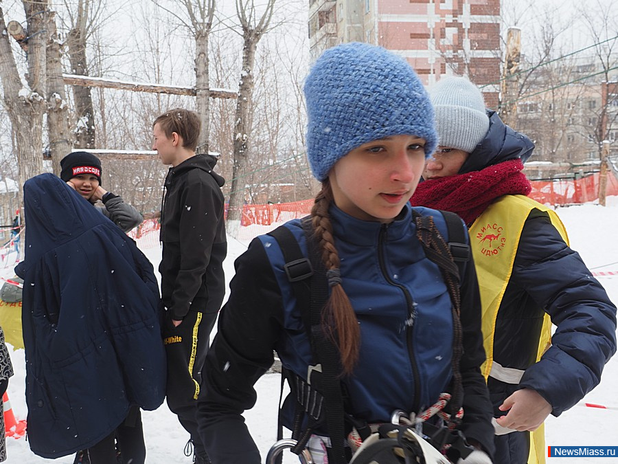         .   ""              "  - 2021"