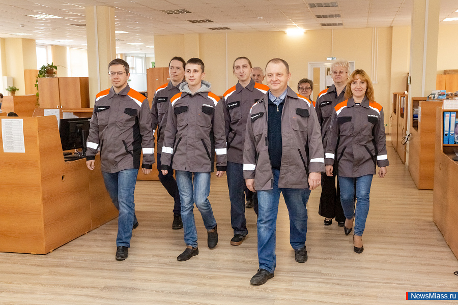   ""      .   -   ,   ,     