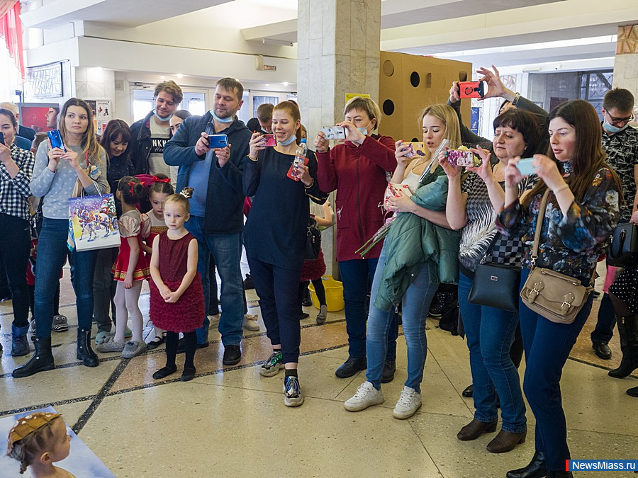  " "   .      ,       ,    