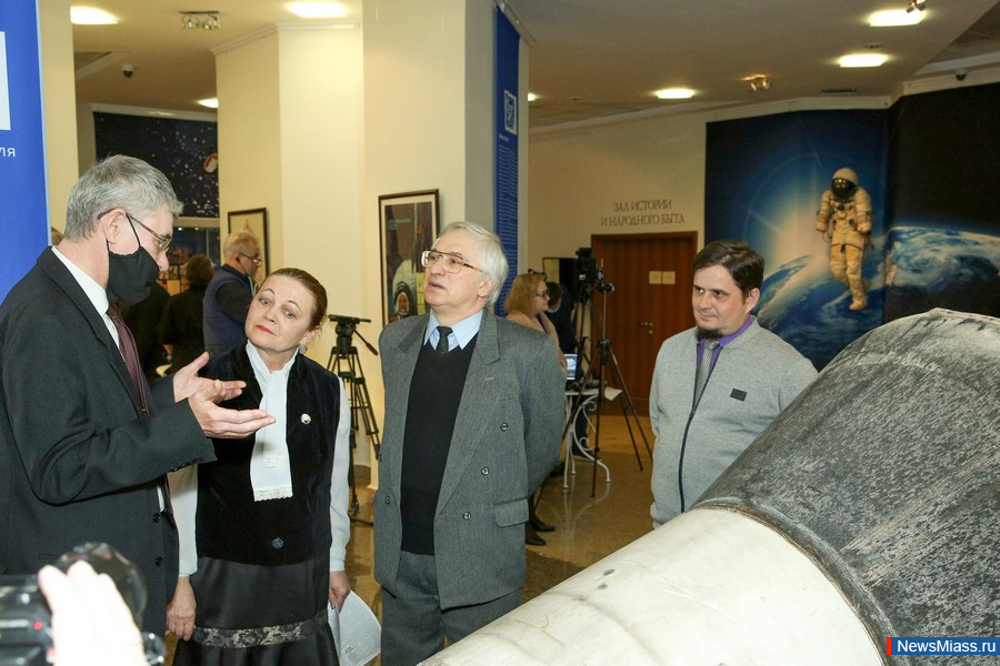 ����� ������. ��������������� �������� ����� ���������� �������-����������� ������� �� ��������� ��������