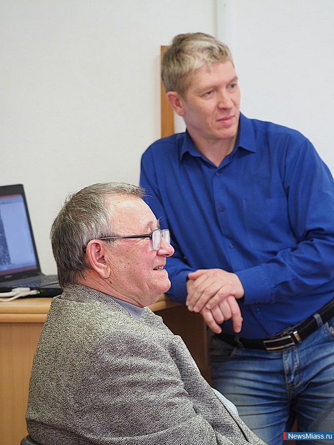     ". ".            Ը,    