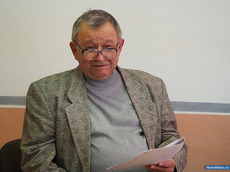     ". ".            Ը,    