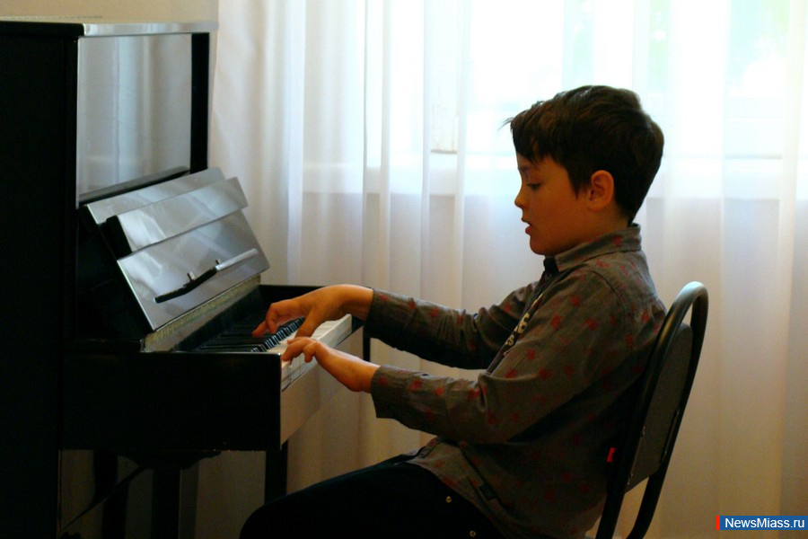     "  ...".            .  -  