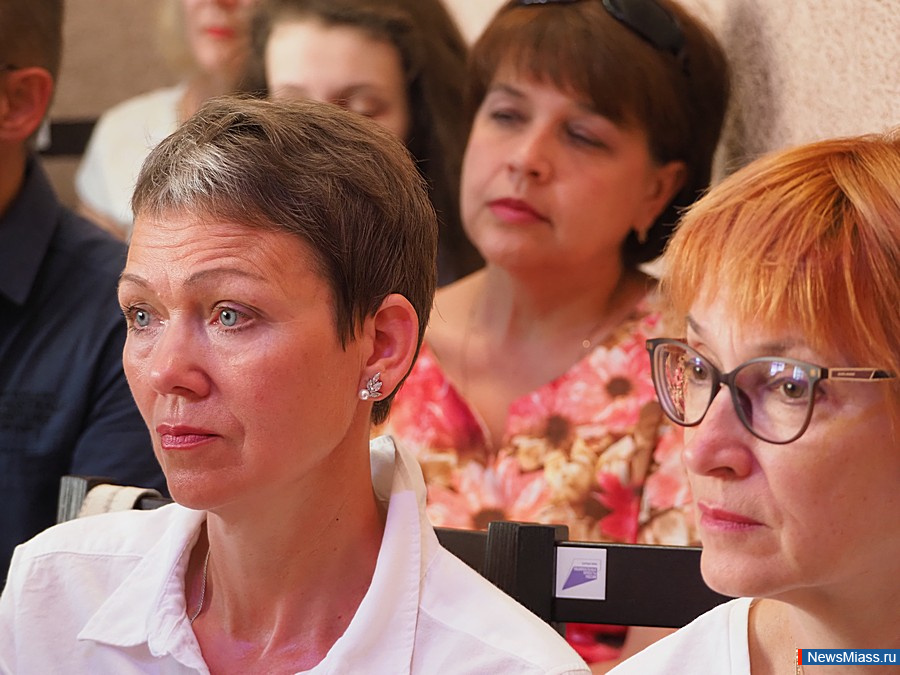 ������ ����������� ���������� ����� �������-������. � ��� � 2 ��������� ������� ����������� �������� ������� ����������