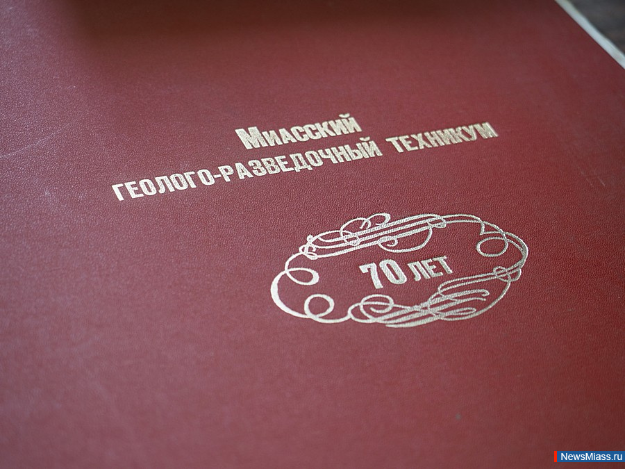 ���� ������� ������. � ������ ���������� ��������� � ����� 100-����� ��������� ������������������� ��������