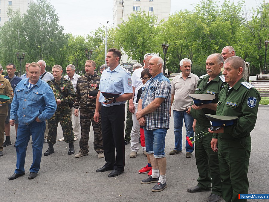 В память миасс. Фотография на ветерана боевых действий. Ветеран боевых действий в Сирии 2021. Ветераны боевых действий в Набережных Челнах.