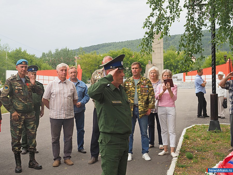 Как добавить фото ветерана в дорогу памяти