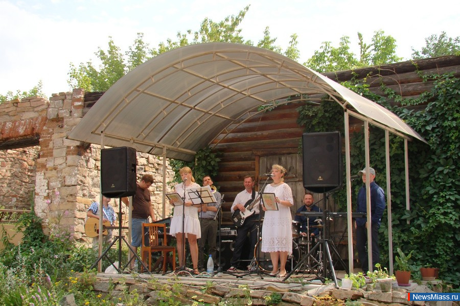 ���� ����� �������� � ����� ������. � �������� ������������� ����� ������ ����������� ��������� � ����� ��� �����, ����� � ��������