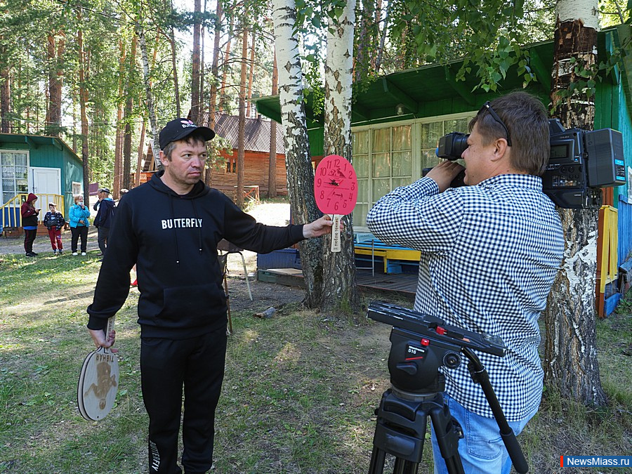         .               "  "