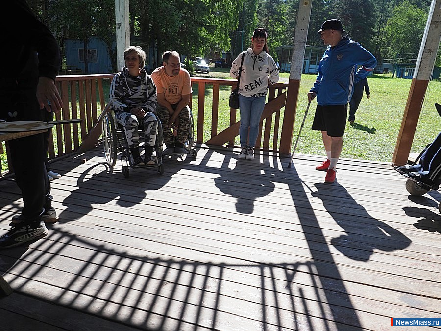         .               "  "