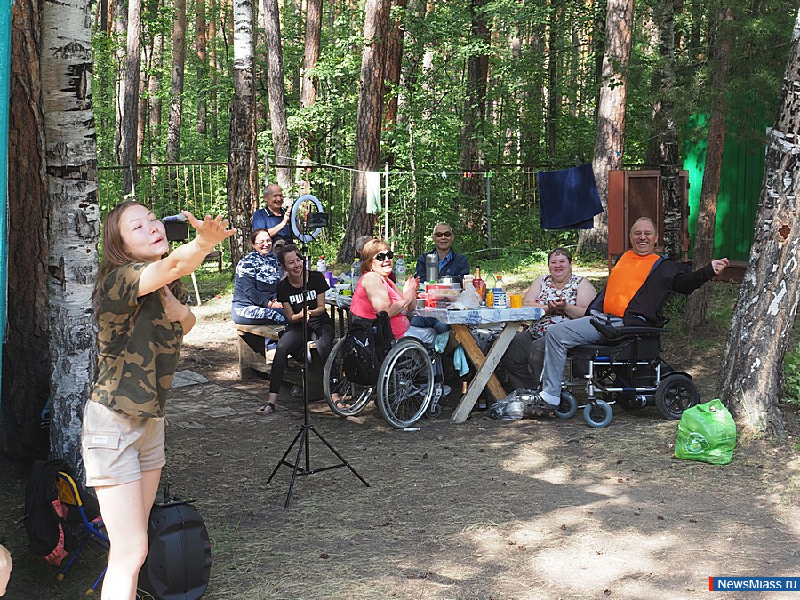         .               "  "