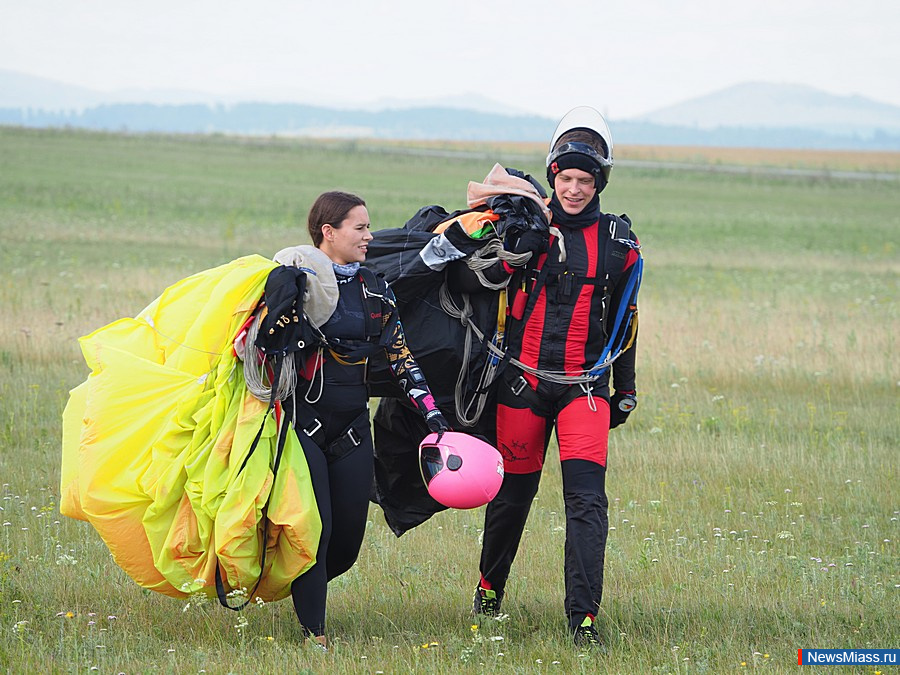        "".   ,         -  ""   