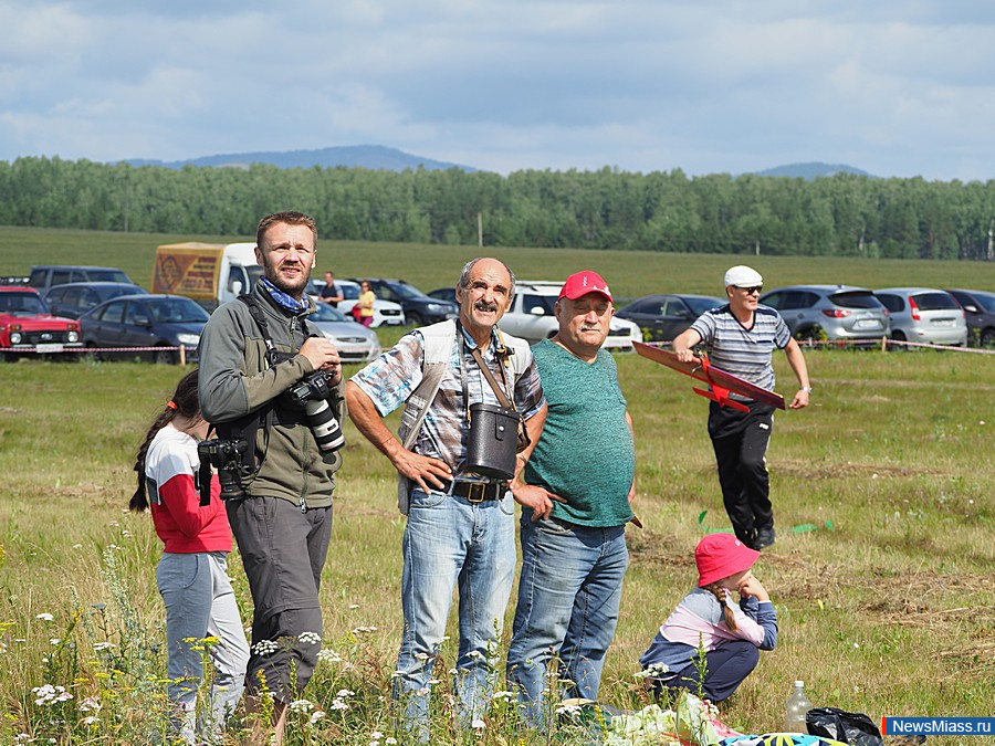        "".   ,         -  ""   