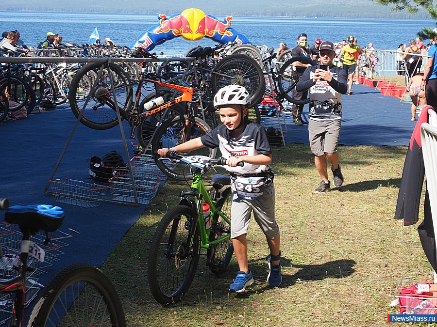 � ������ ��������� �����-�������� "�������". ����� ����������� ������������� � ��������, ��������� � ���� �� ������� � ��������� ����� - ����� �������