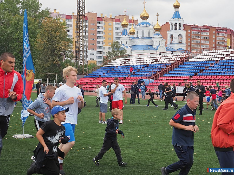 ����� ������ ����� VI ������� ��������� ��������� ���. � ������������� ������� ������� 28 ������ �� ������ ������� ����������� �������