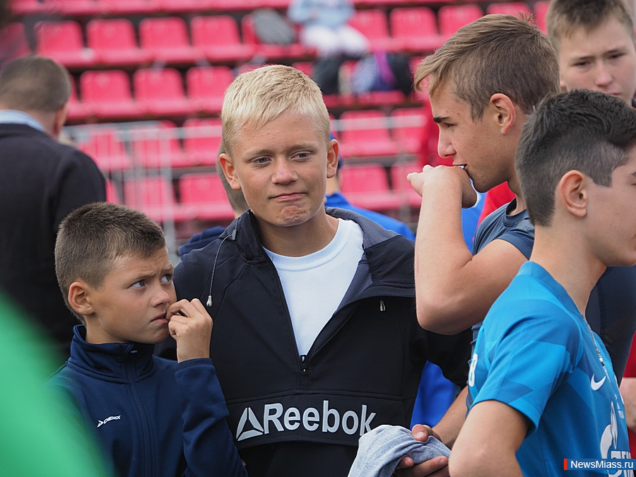 ����� ������ ����� VI ������� ��������� ��������� ���. � ������������� ������� ������� 28 ������ �� ������ ������� ����������� �������