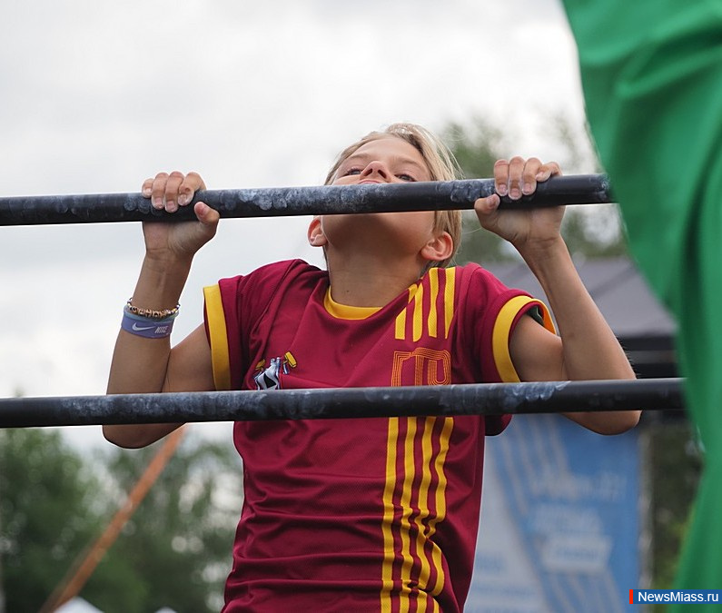 ����� ������ ����� VI ������� ��������� ��������� ���. � ������������� ������� ������� 28 ������ �� ������ ������� ����������� �������