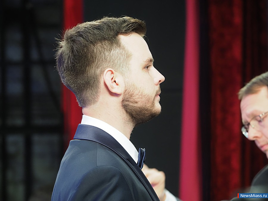    " ".  Bel Canto         ""