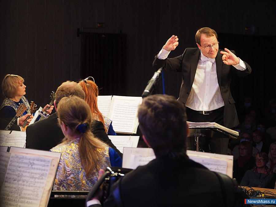    " ".  Bel Canto         ""