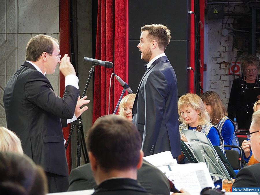    " ".  Bel Canto         ""