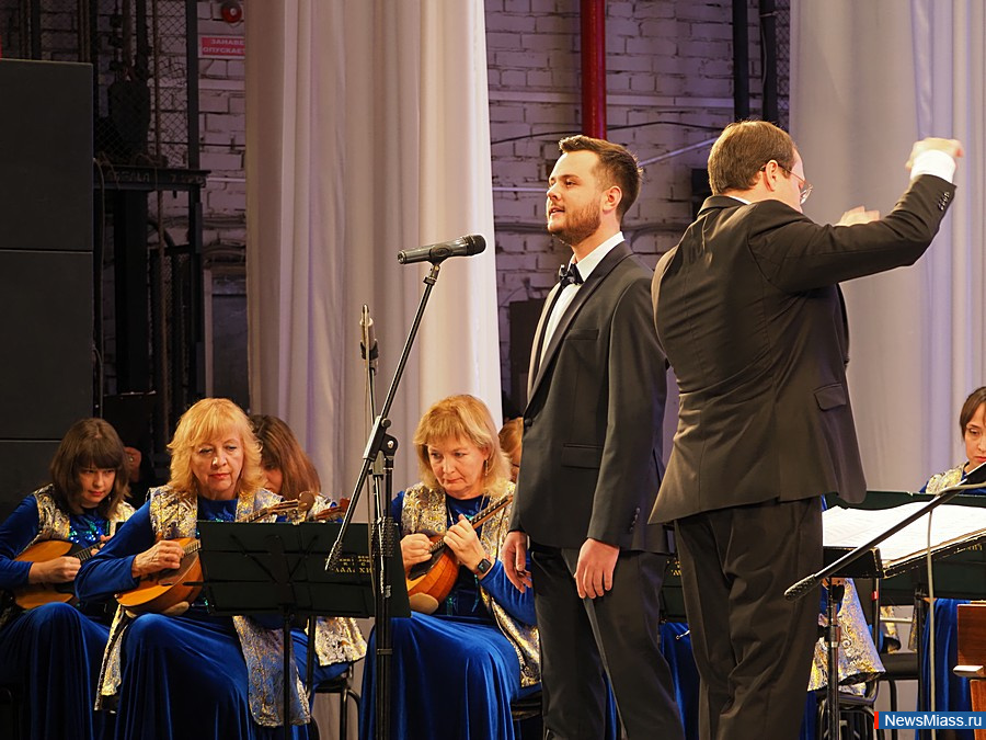    " ".  Bel Canto         ""