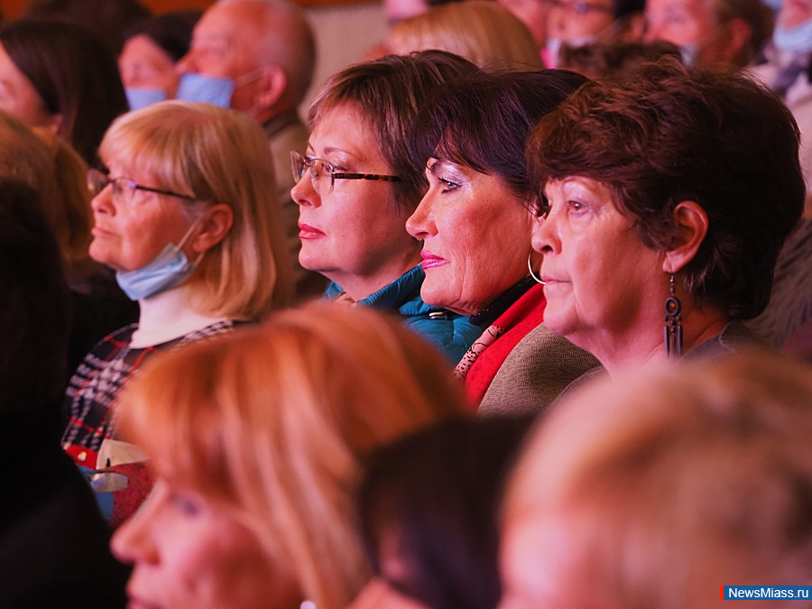    " ".  Bel Canto         ""