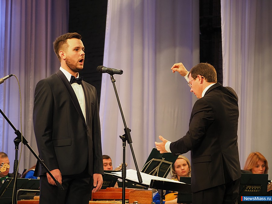    " ".  Bel Canto         ""