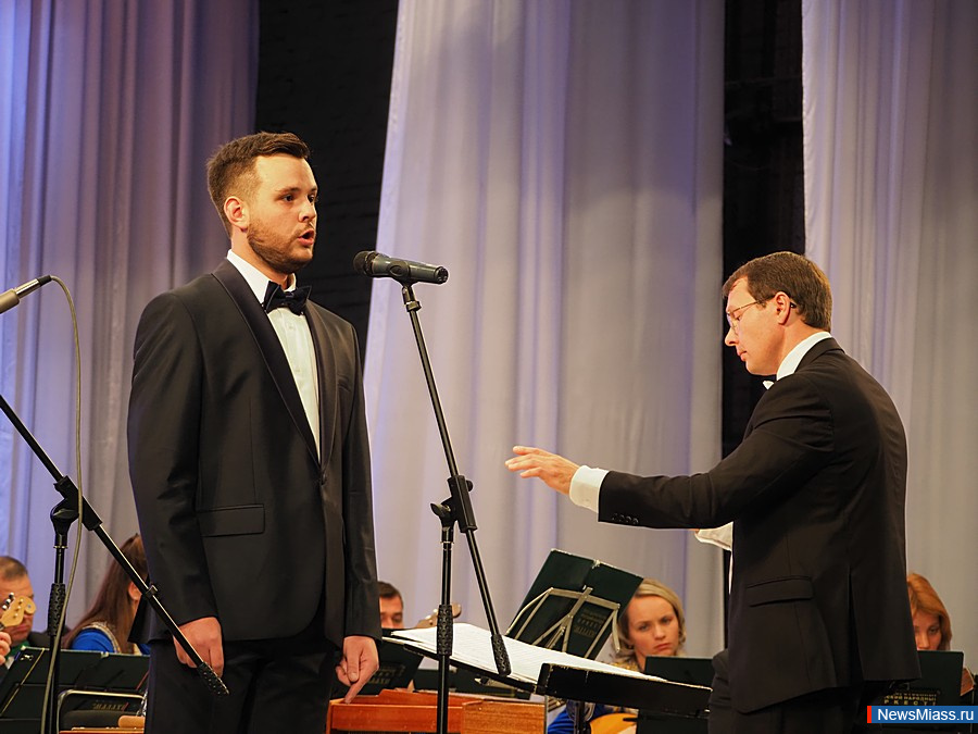    " ".  Bel Canto         ""