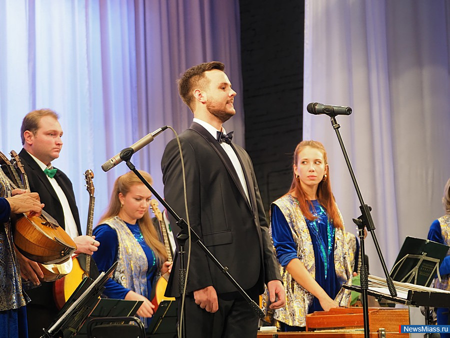    " ".  Bel Canto         ""