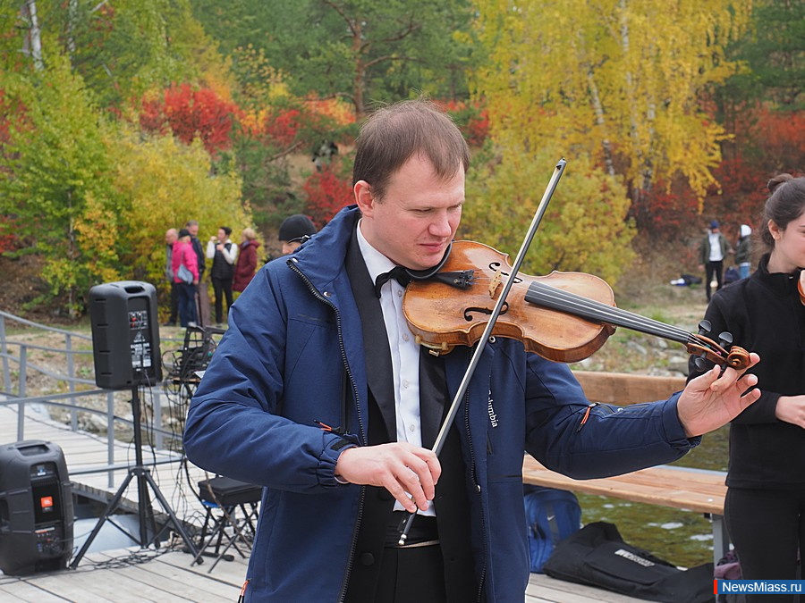       "".        " " -        En+Group