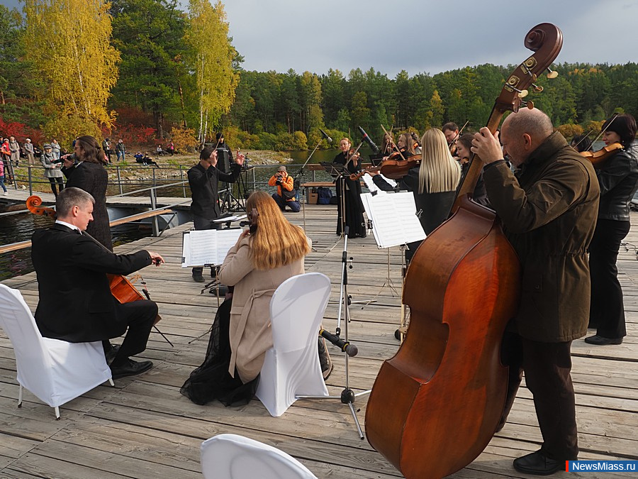       "".        " " -        En+Group