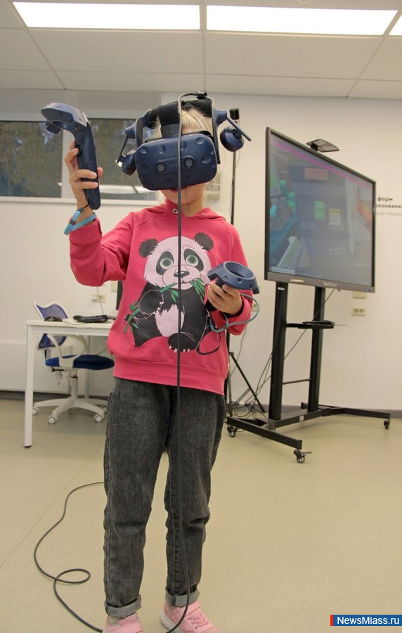 "IT-."   !.           ""