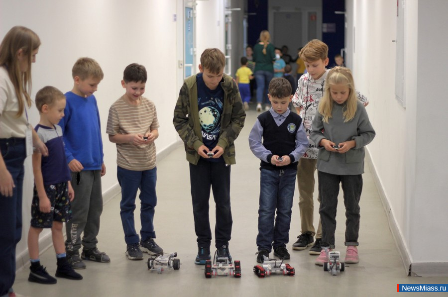 "IT-."   !.           ""