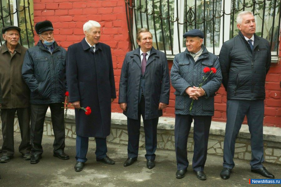    ,    .            .. 