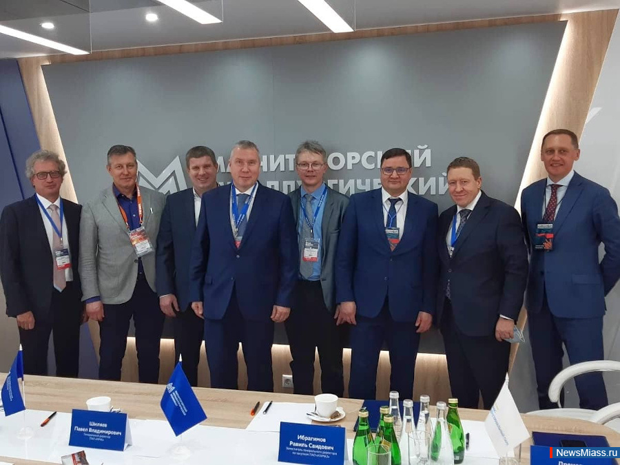  ""    .      "- 2021"      