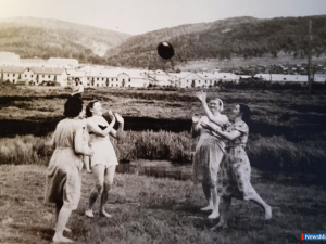 ��������.