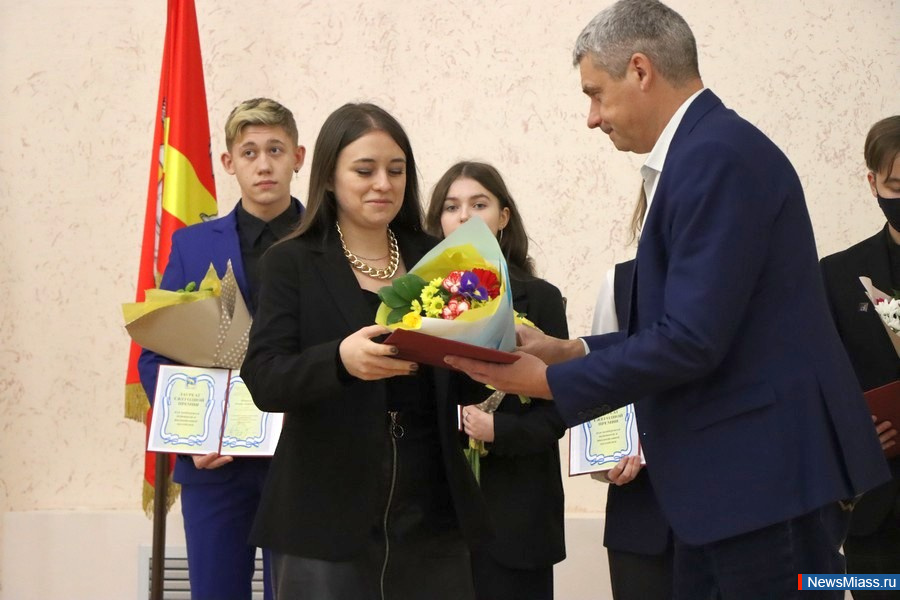 � ������ ��������� ��������� ������ "���������" � ������ �����. ������ "���������" � ������ �������� ������� ����� ��� ������������, ������� ������������ ����� � ������������ ����� ������