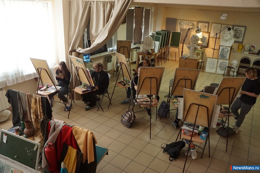 - -  40-   4.     4 -     