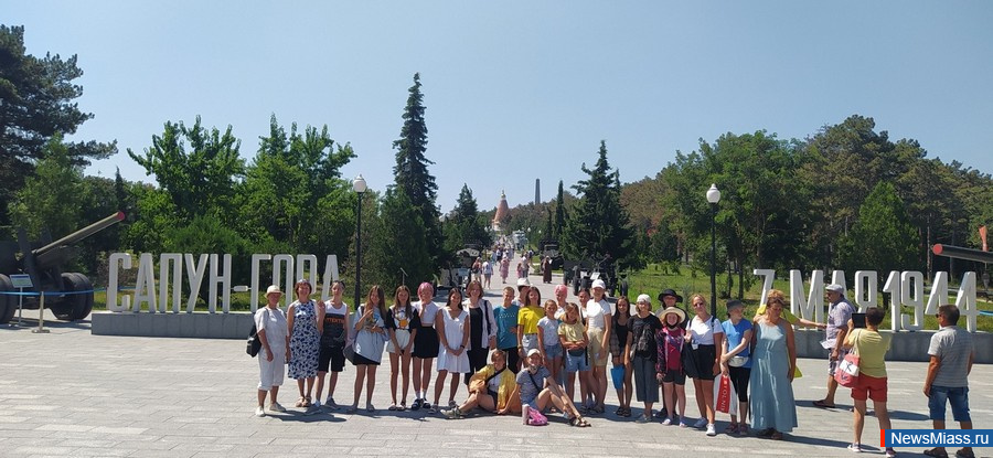 - -  40-   4.     4 -     