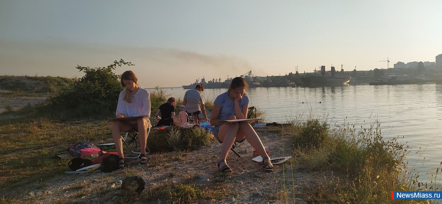 - -  40-   4.     4 -     