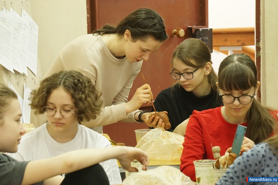 - -  40-   4.     4 -     