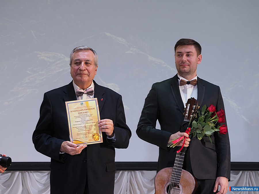 ������ ������ �������� ���� ���������-��������. �� ����� ��� � 2 �������� �������� � ������� ��������� ��������