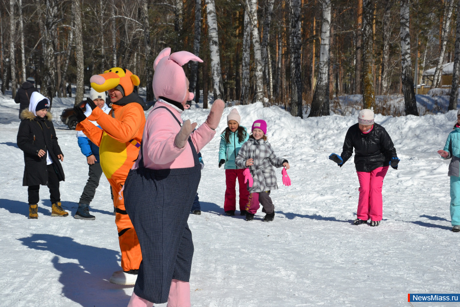       " !".   ,  En+ Group ,     