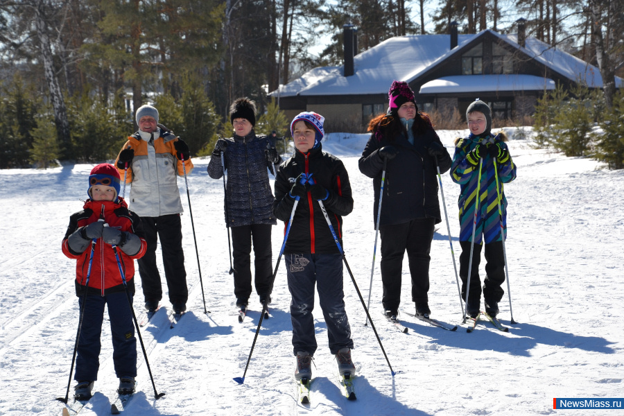       " !".   ,  En+ Group ,     