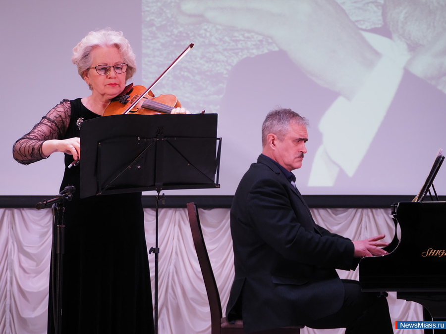  ,   .  : "    "" - "