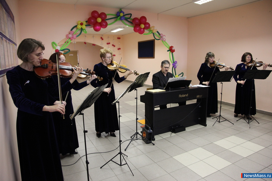  ,   .  : "    "" - "