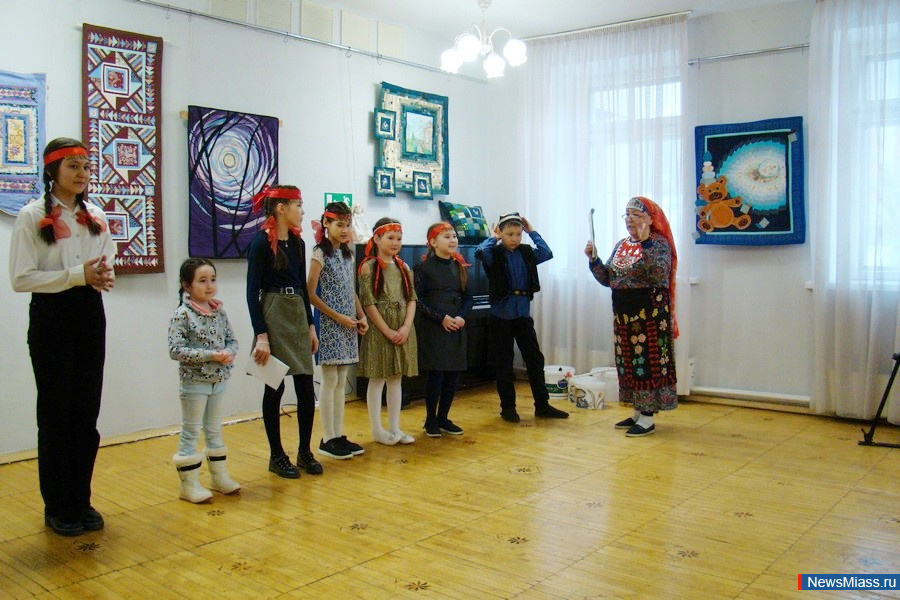      .    " "  ,  "  -  "